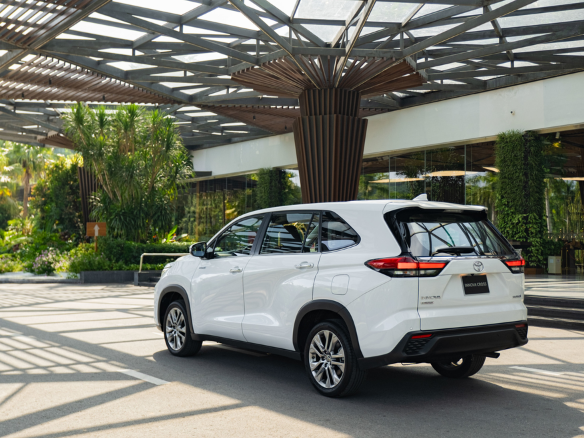Đưa đón sân bay xe 7 chỗ